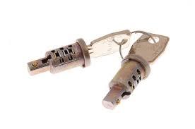 Pair Of Fiat X1/9 X19 Door Lock Barrels With Keys - New Old Stock From Italy